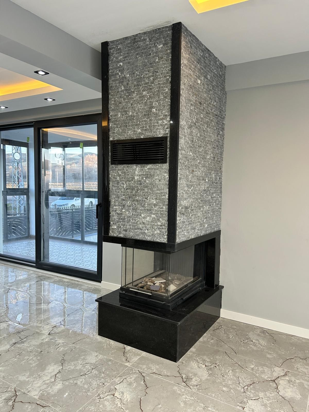 H�BER EMLAK�TAN SATILIK FULL YAPILI SIFIR V�LLA